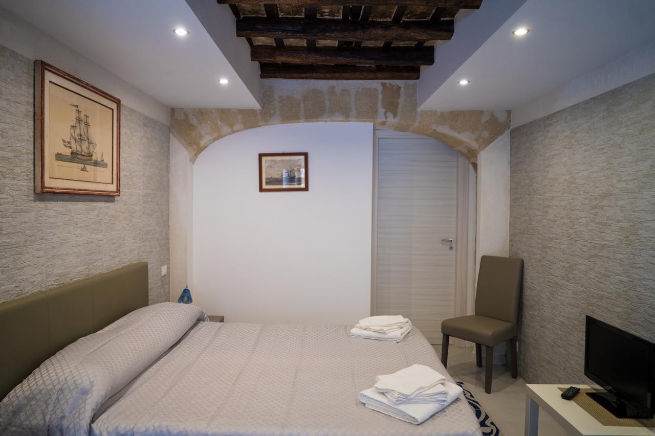 Cortile Azzurro Hotel Trapani Exterior photo
